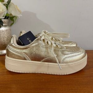Forever 21 Women's Metallic Gold Platform Sneakers Size 7